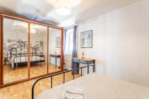 Charming 1BDR 2P flat with a garden