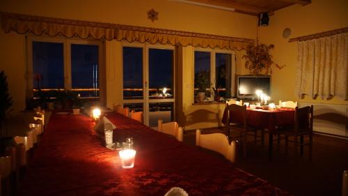 Restaurace v ubytování Chata Na Przełęczy