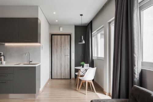 Like Home Liosion Suites