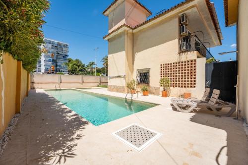 VB Goya Design House 3BR marina
