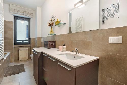Apartment In Milan Close To Mm2