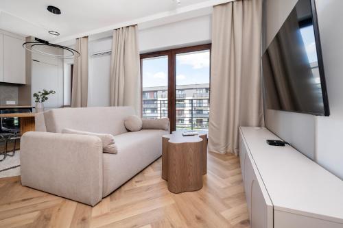 Stawy Jana Superior Apartment by BookingHost