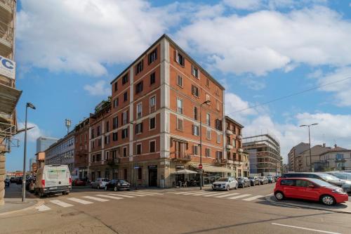 Xenia Milano - 2 room apartment in Via Serio 2