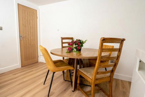 Garden Studio in Hove, Parking & Hot Tub photo 27