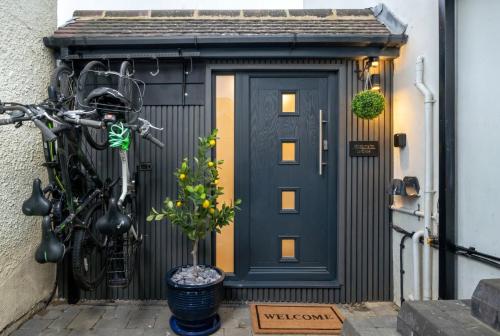 Garden Studio in Hove, Parking & Hot Tub photo 29