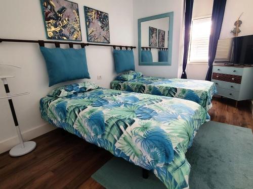 Holiday Home Modernes Luxus-Haus mit phantastischem Meerblick- beheizter Pool und WIFI by Interhome