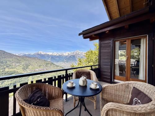 Eanta SUNNY & MOUNTAIN chalet 10 pers by Alpvision Résidences