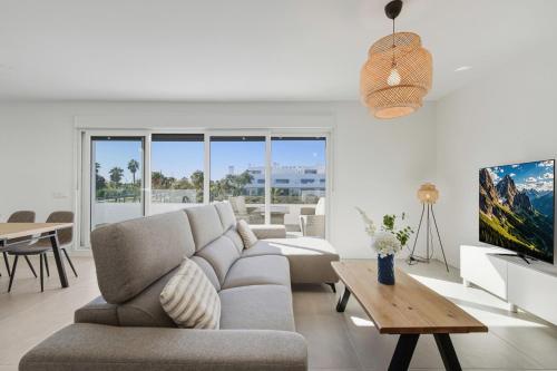 3024 Bright Apartment With Terrace