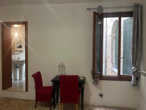 Golden Venezia Guest Rooms photo 33