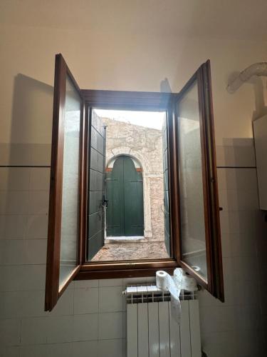 Golden Venezia Guest Rooms photo 64