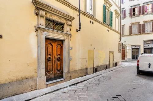 Modern Flat-5mins walk from Uffizi Gallery