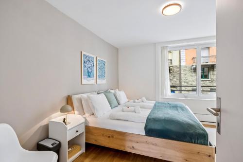 Central, Elegant & Modern Apartment