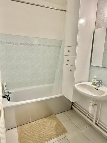 appartement cosy avec piscine