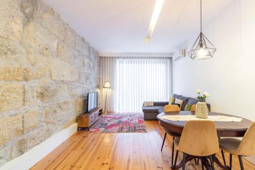 Alegria Cozy Flat by LovelyStay