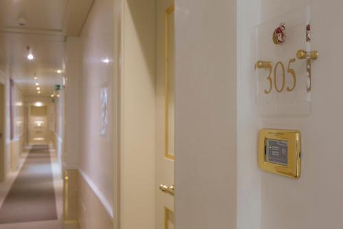 Hotel A La Commedia photo 61