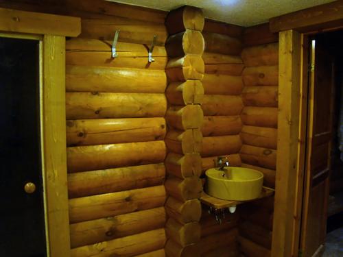 Koupelna v ubytování Isakaru Puhkemaja