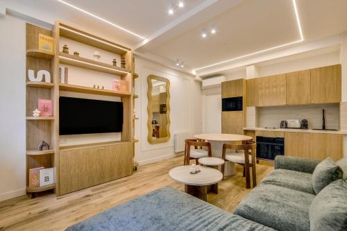 Pick A Flat's Apartment in Saint Germain - Rue Vaneau