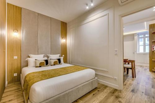 Pick A Flat's Apartment in Saint Germain - Rue Vaneau