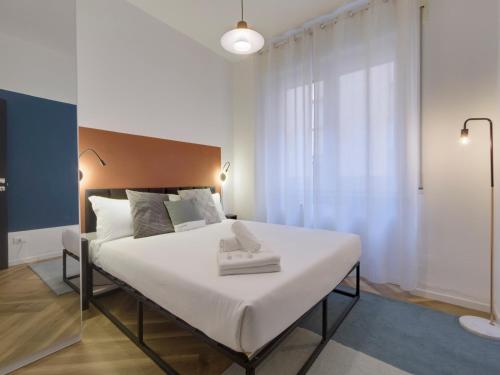 Xenia Milan - Three-room apartment in Via Laurana 5