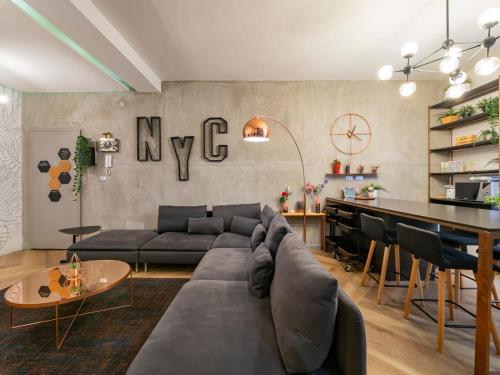 Xenia Milan - Three-room apartment in Via Laurana 5