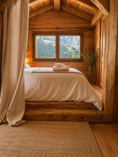 Chalet Spacieux à Chamonix pour 9 – Vue Panoramique Mont-Blanc, Jacuzzi, Jardin & Parking