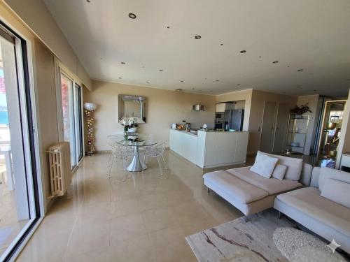 Cannes Magnifique Vue Mer, 2 Chambres, Grande Terrasse et Parking photo 33