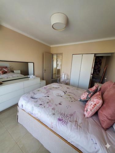 Cannes Magnifique Vue Mer, 2 Chambres, Grande Terrasse et Parking photo 18