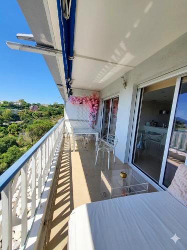 Cannes Magnifique Vue Mer, 2 Chambres, Grande Terrasse et Parking photo 9