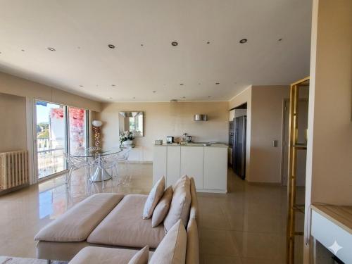 Cannes Magnifique Vue Mer, 2 Chambres, Grande Terrasse et Parking photo 71