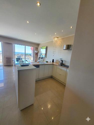 Cannes Magnifique Vue Mer, 2 Chambres, Grande Terrasse et Parking photo 69