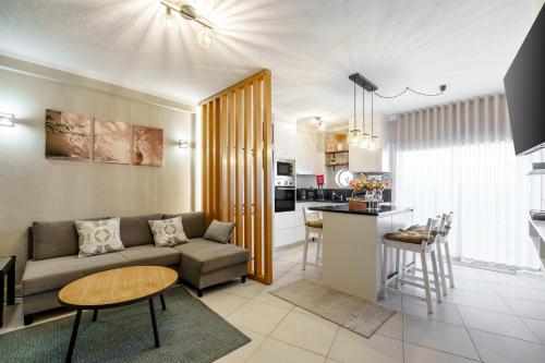 Casa Lume Stylish Apartment with Pool in Albufeira