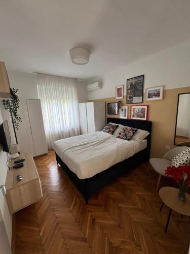 Central flat