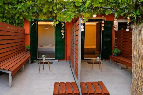 apus apartments