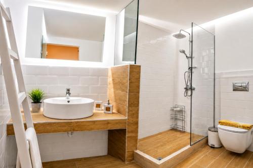 apus apartments