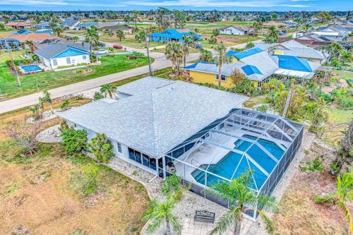 an overhead view of a house with a roof at Rotonda Getaway in Rotunda-West