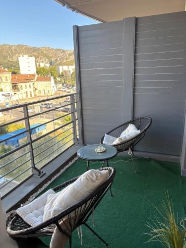 Appartement moderne avec terrasse & parking privé Marseille 10e