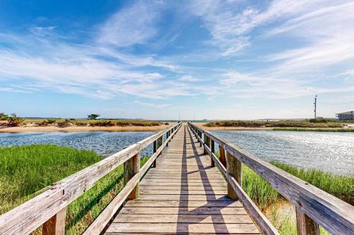 a wooden bridge over a body of water at Yarmouth Bliss in Yarmouth