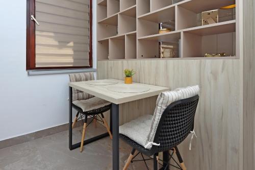 Apartments by the sea nska, Krk - 24705