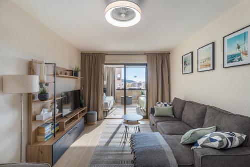 Castle Harbour SUN & FUN - RENEWED! heated pool, fibre net, 2 bedrooms