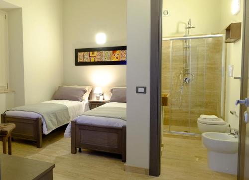 Koupelna v ubytování EOS Room and Breakfast