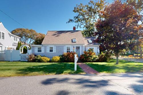 a house with a parking meter in the front yard at Seaside Sanctuary in Harwich