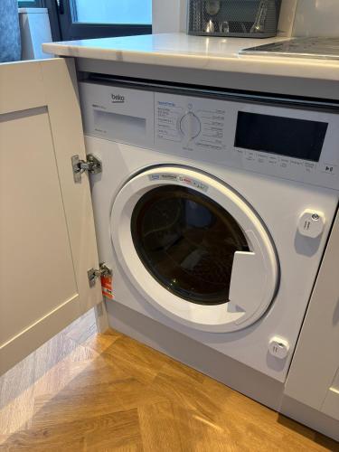 The Haven Luxury Studio Apartment with parking photo 6