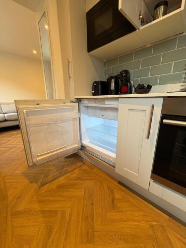 The Haven Luxury Studio Apartment with parking photo 18