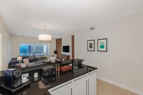 2 Bedroom OR King Studio Suites Four Seasons Hotel Miami Free Wi-Fi & Free Parking photo 95