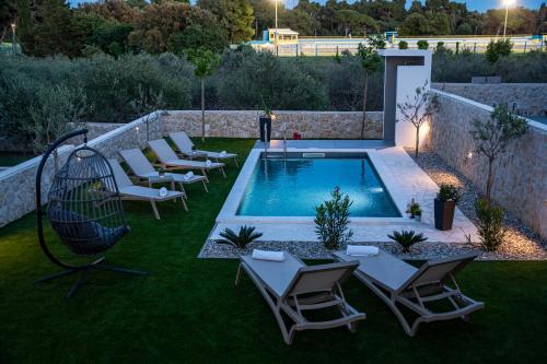 Salt & Stone - apartment with private pool