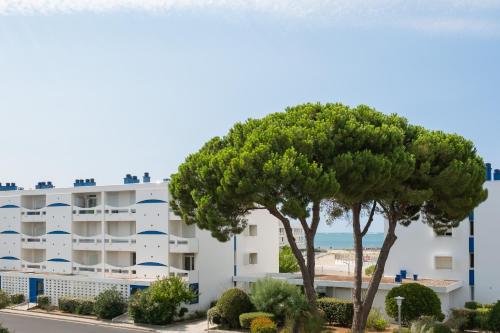 AS27341- Studio cabine Vue mer avec piscine direct sur plage