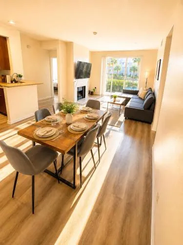 Marina Del Rey Beach Retreat w Hot Tub, Billiards & Grill photo 24