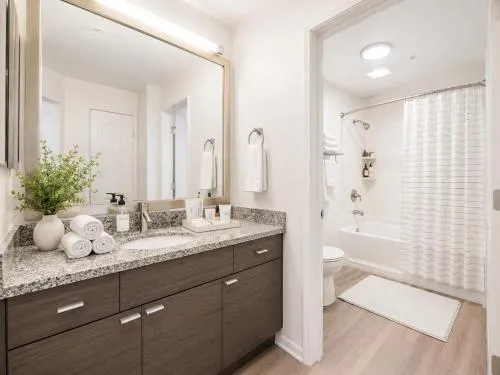 Marina Del Rey Beach Retreat w Hot Tub, Billiards & Grill photo 22