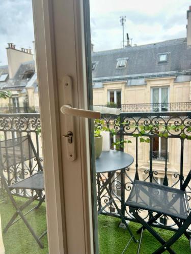 Appartement typique Parisien