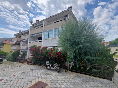 Apartment Malenia Baska